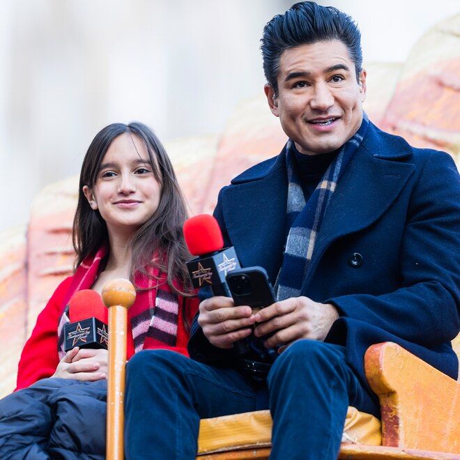 Mario Lopez, Gia Lopez, 2022 Macy's Thanksgiving Day Parade